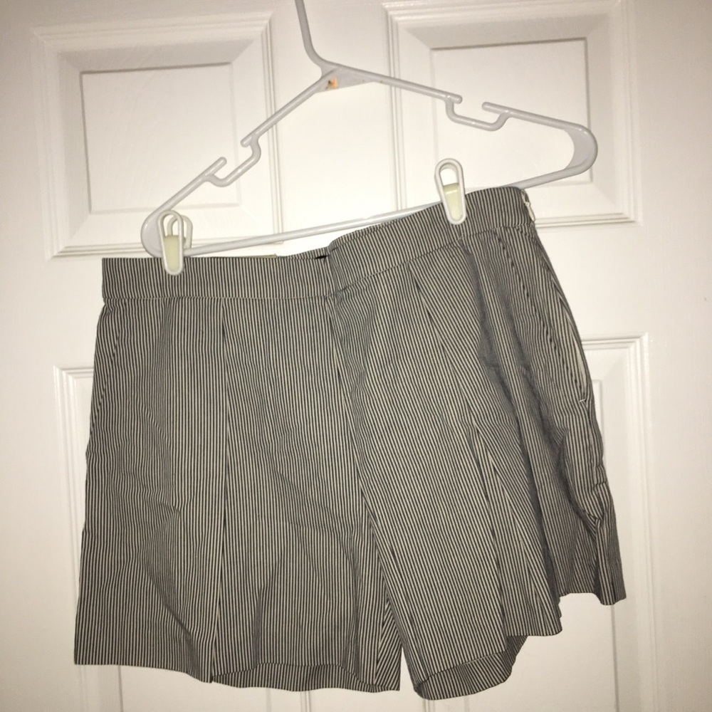 Women’s 5” inseam shorts